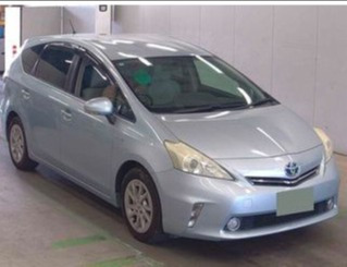 Prius Alpha 41